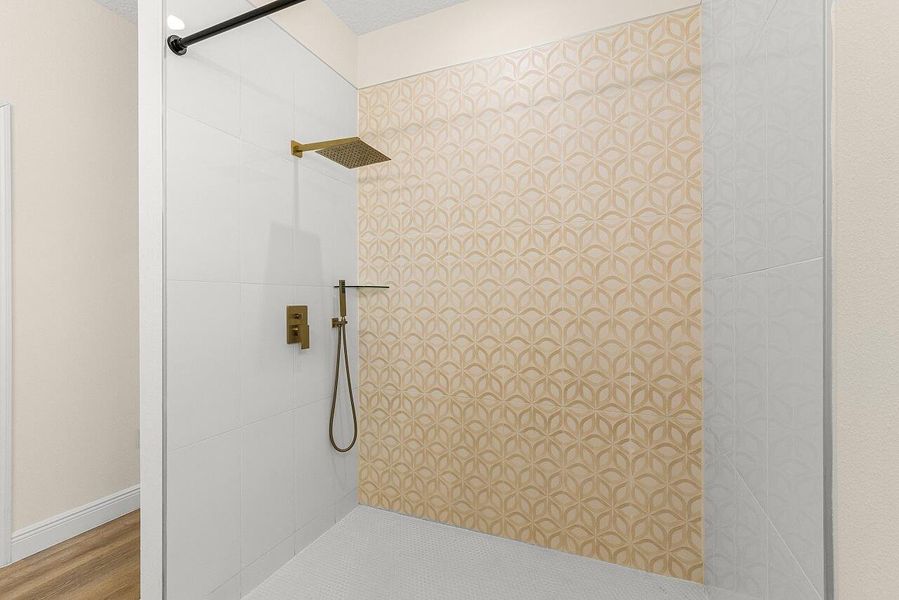 9225-103rd-Ct-HigMedia-035-1280