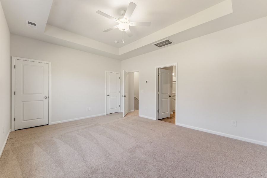 Spacious, unfurnished interior of a new home in Edwards Station, Taylors (Image 21).