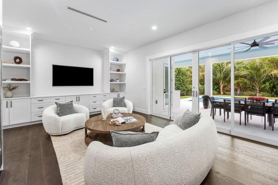 012-11823LakeShorePlace-NorthPalmBeach-F