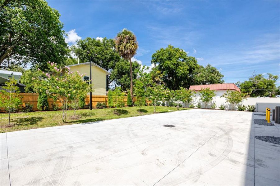 Community amenities in , Tampa (Image 44).