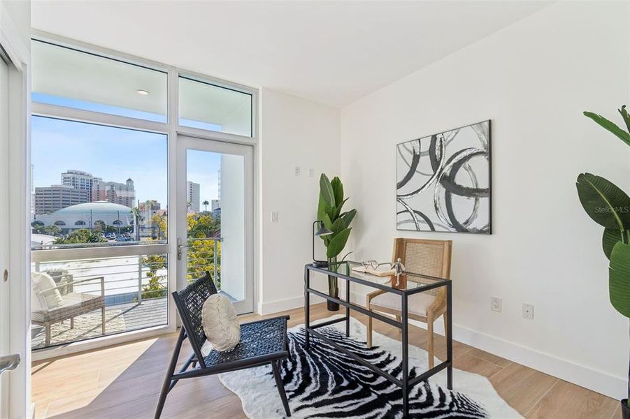 Furnished interior view inside a new home in , Sarasota (Image 77).