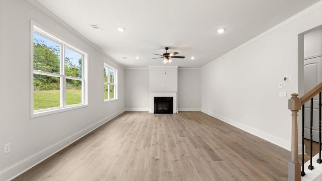Spacious, unfurnished interior of a new home in Haven Abbey, Cumming (Image 33).