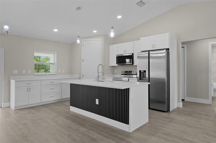Furnished interior view inside a new home in , Ocklawaha (Image 10).