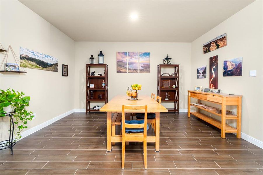 Furnished interior view inside a new home in , Cleburne (Image 8).