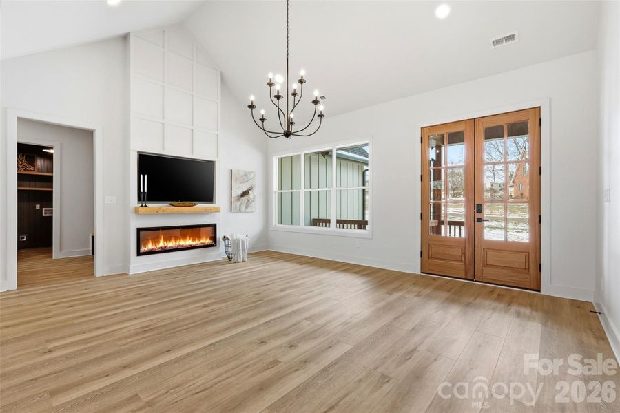 Spacious, unfurnished interior of a new home in , Maiden (Image 18).