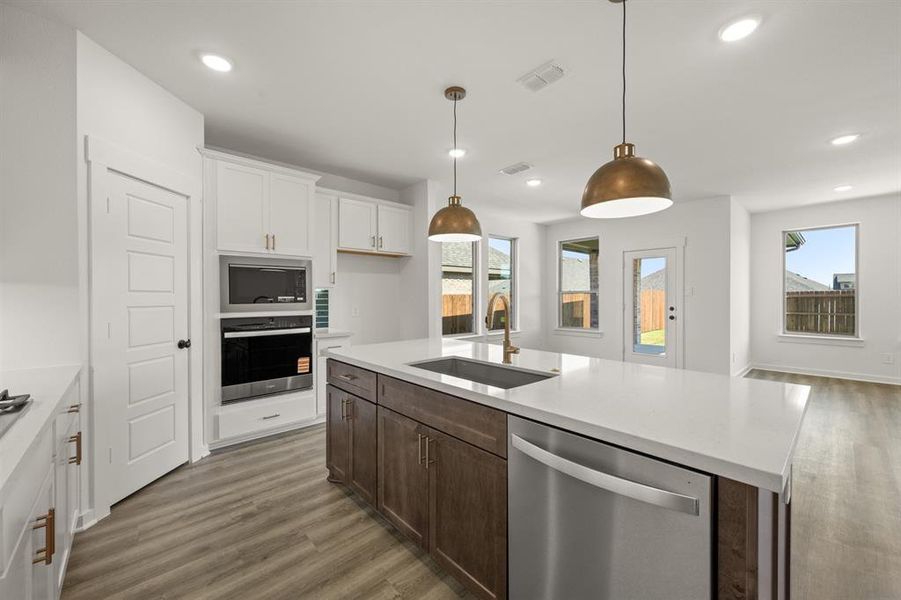 1320 Beaumont- Kitchen-4