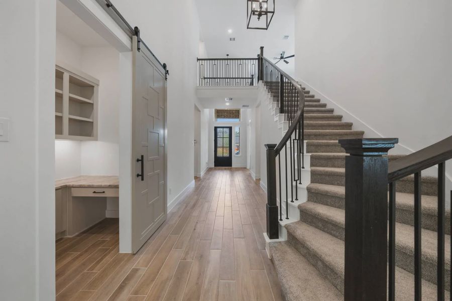 Representative unfurnished interior of a home built from the Waterloo by Chesmar Homes in Attwater 65's, Waller (Image 10).