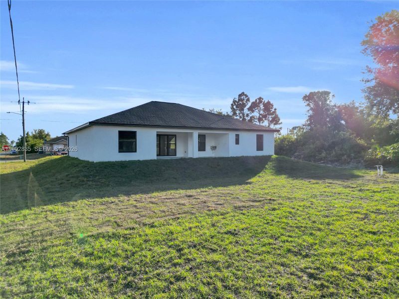 Exterior details and patio area of a home in , Lehigh Acres (Image 21).
