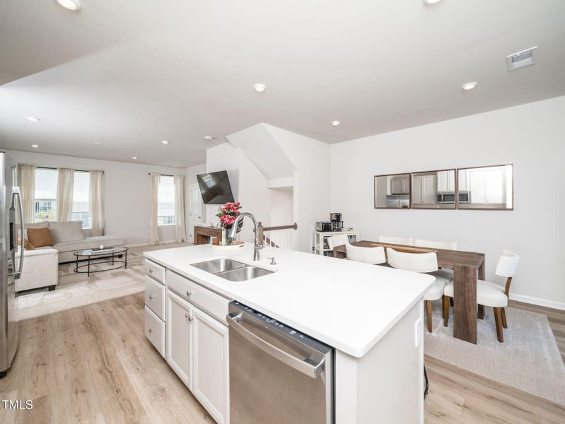 7-web-or-mls-6429 Pathfinder-12 7-web-or-mls-6429 Pathfinder-12