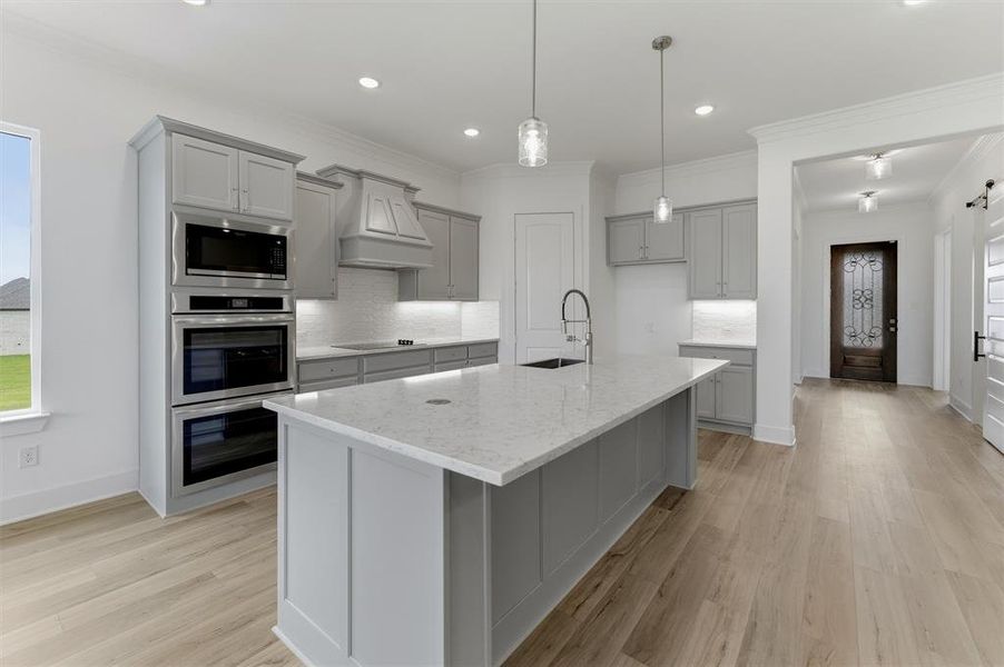 Furnished interior view inside a new home in Grayson Ridge, Van Alstyne (Image 9).
