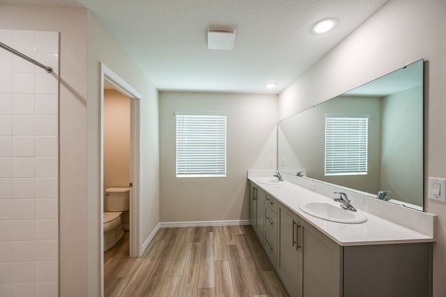 Furnished interior view inside a new home in Pasadena Ridge, Dade City (Image 7).
