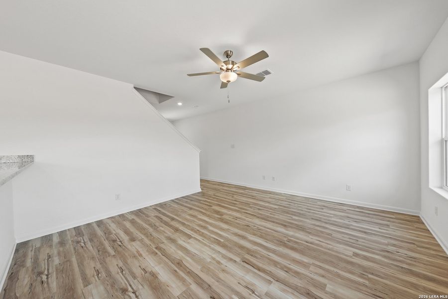 Spacious, unfurnished interior of a new home in , San Antonio (Image 11).