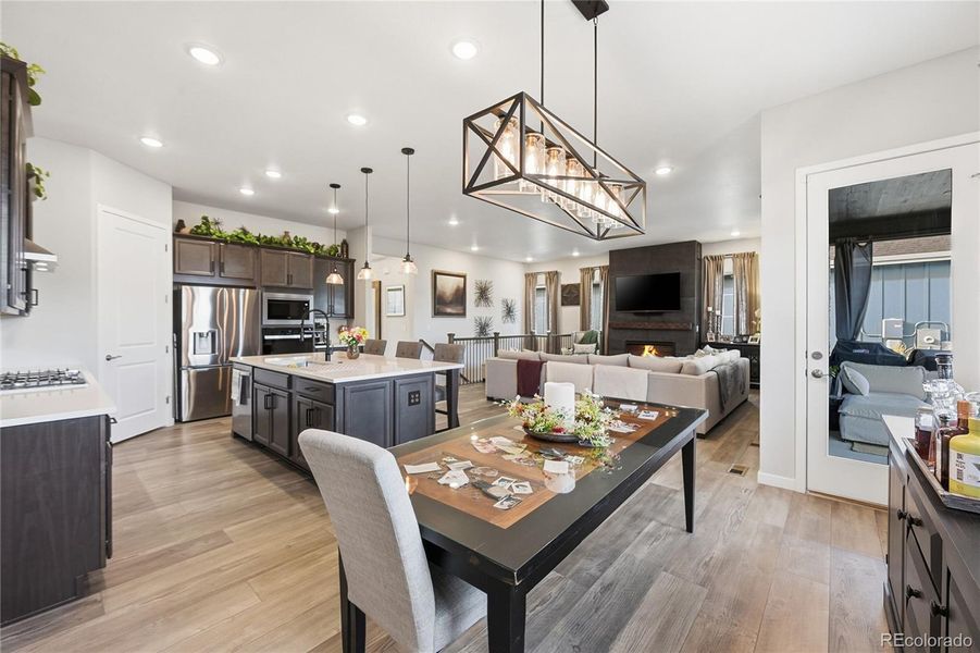 Great Space For Gatherings!