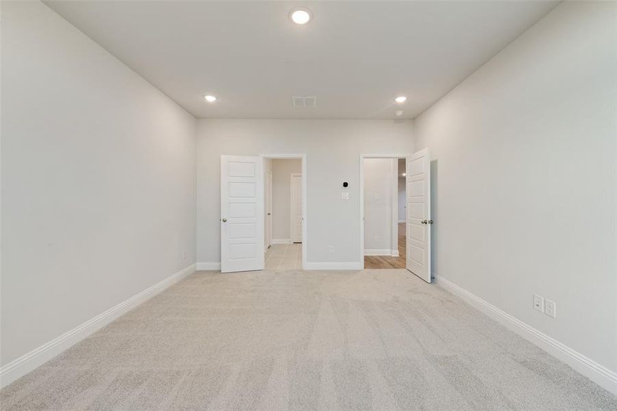 Spacious, unfurnished interior of a new home in Arbors at Legacy Hills, Celina (Image 27). Spacious, unfurnished interior of a new home in Arbors at Legacy Hills, Celina (Image 27).