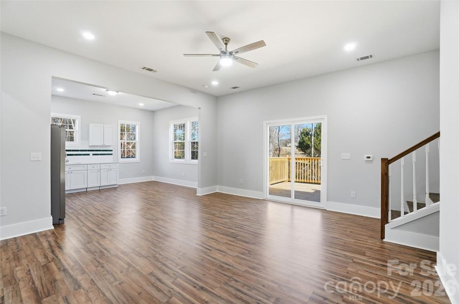 Spacious, unfurnished interior of a new home in , Hickory (Image 43).