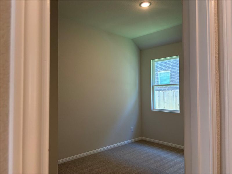 Spacious, unfurnished interior of a new home in , San Marcos (Image 14).
