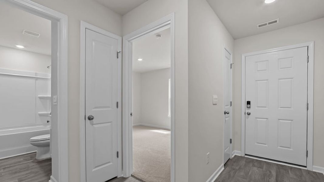 Spacious, unfurnished interior of a new home in Aspen Place, Thomasville (Image 13).
