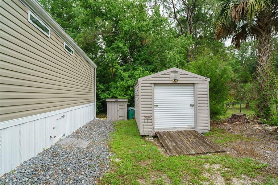 Exterior details and patio area of a home in , Silver Springs (Image 20).