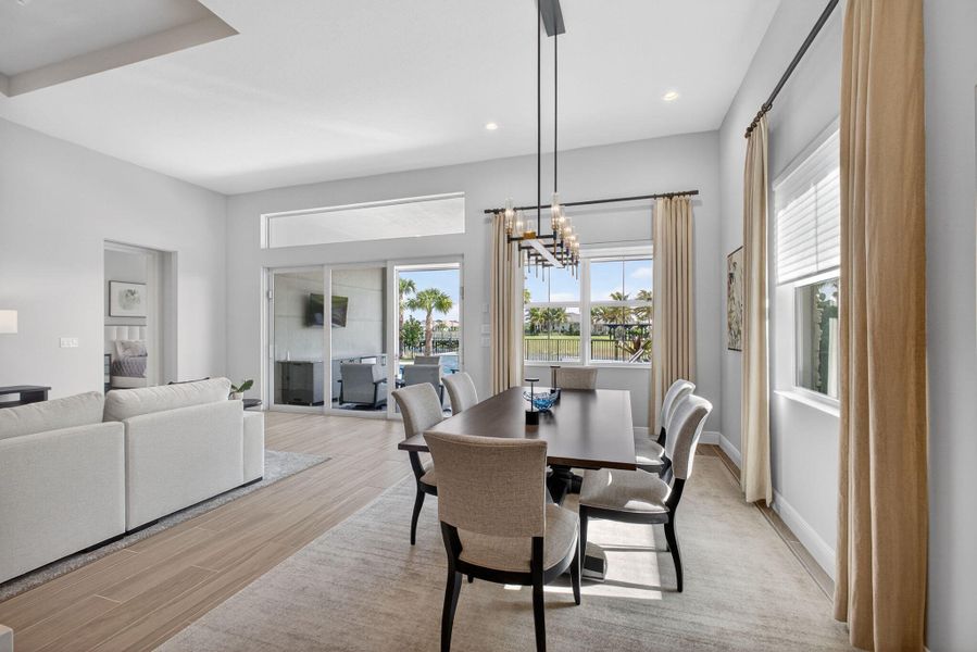 Dining 27-web-or-mls-5D1A6149