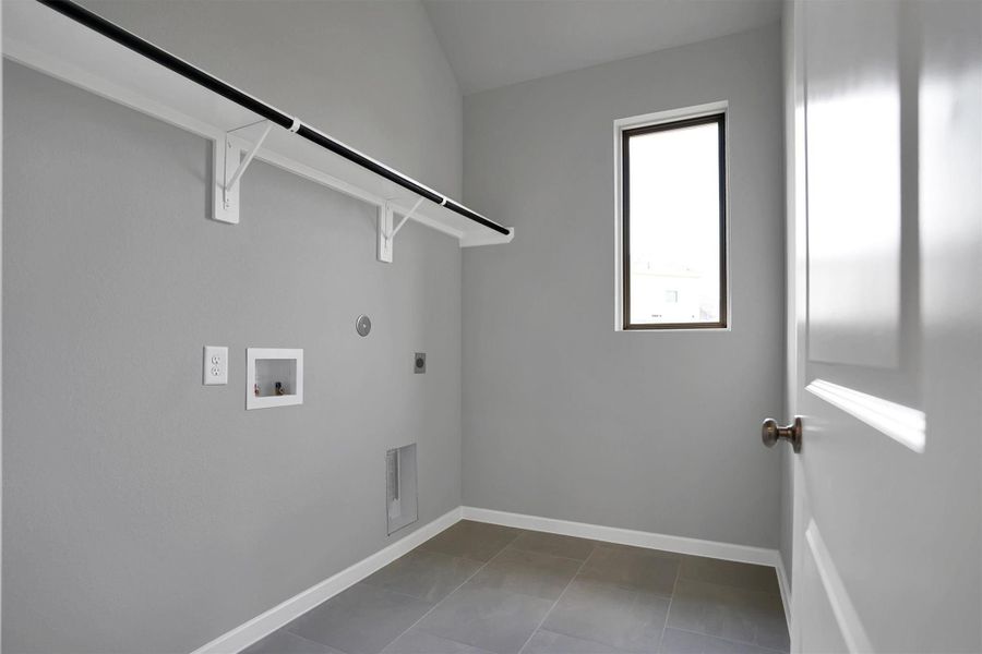 Image 16 of a home in Sunterra 50s. Image 16 of a home in Sunterra 50s.