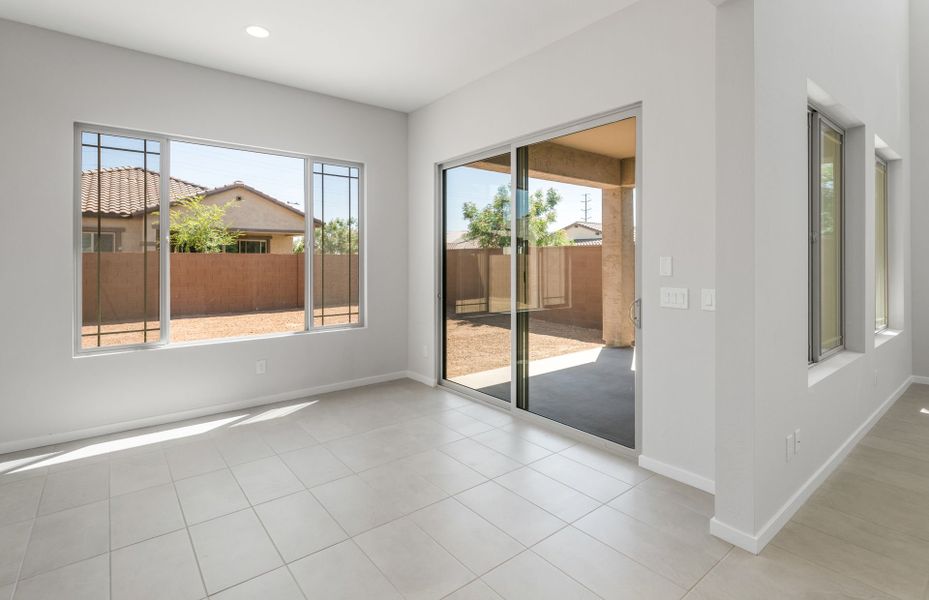 Spacious, unfurnished interior of a new home in Jorde Farms, Queen Creek (Image 24).