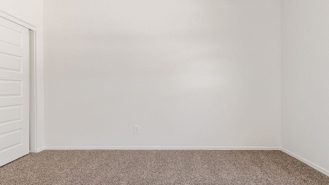 Spacious, unfurnished interior of a new home in Sycamore Vista, Vail (Image 35).