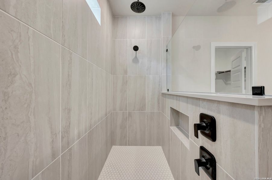 Close-up of interior finishes inside a home in Davis Ranch 60', San Antonio (Image 18). Close-up of interior finishes inside a home in Davis Ranch 60', San Antonio (Image 18).
