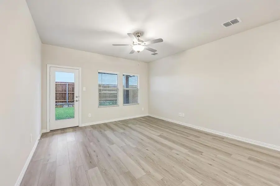 Spacious, unfurnished interior of a new home in Parks at Foster Crossing - Spring Series, Anna (Image 19).