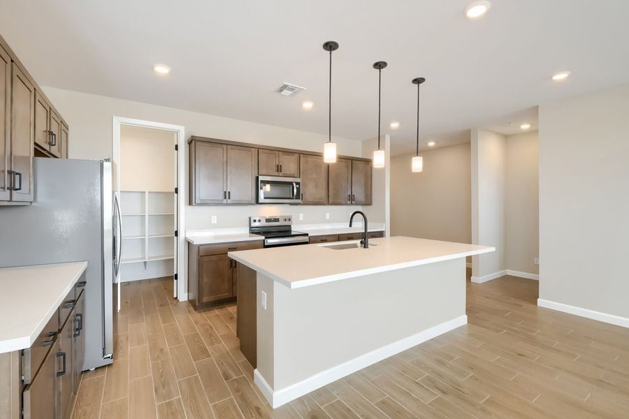 4br New Home in San Tan Valley, AZ.  - Slide 10