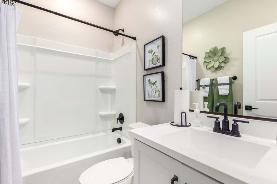 Bathroom 1 | Citrus | The Villages at North Copper Canyon – Valley Series | New homes in Surprise, Arizona | Landsea Homes