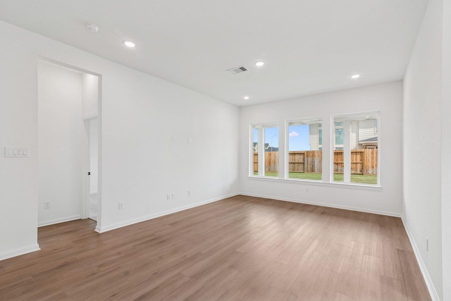 Spacious, unfurnished interior of a new home in Jubilee, Hockley (Image 33).