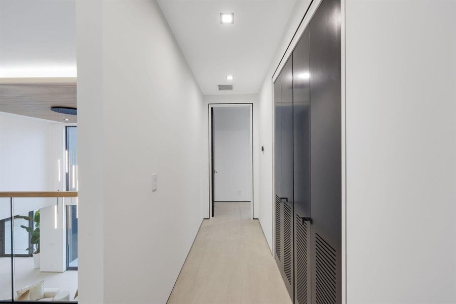 2825 Northeast 27th St - 60.jpg-SMALL