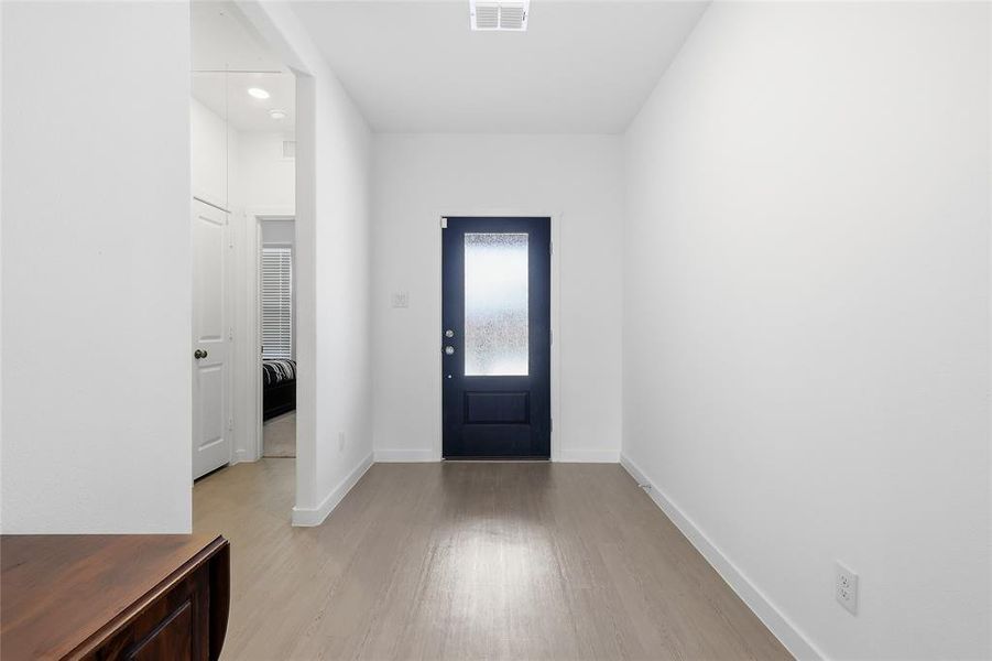 Spacious, unfurnished interior of a new home in Bridgewater, Princeton (Image 23). Spacious, unfurnished interior of a new home in Bridgewater, Princeton (Image 23).
