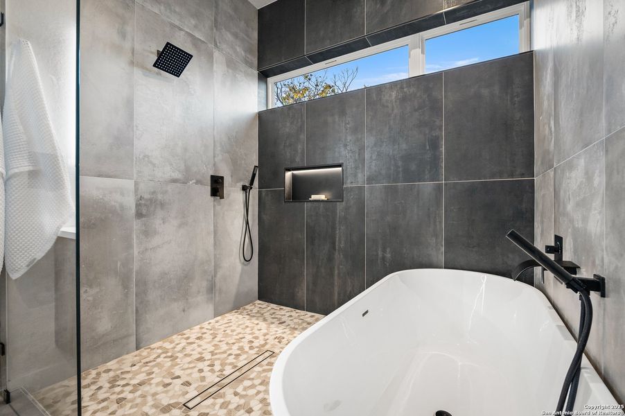 Image 44 of a home in . Image 44 of a home in .