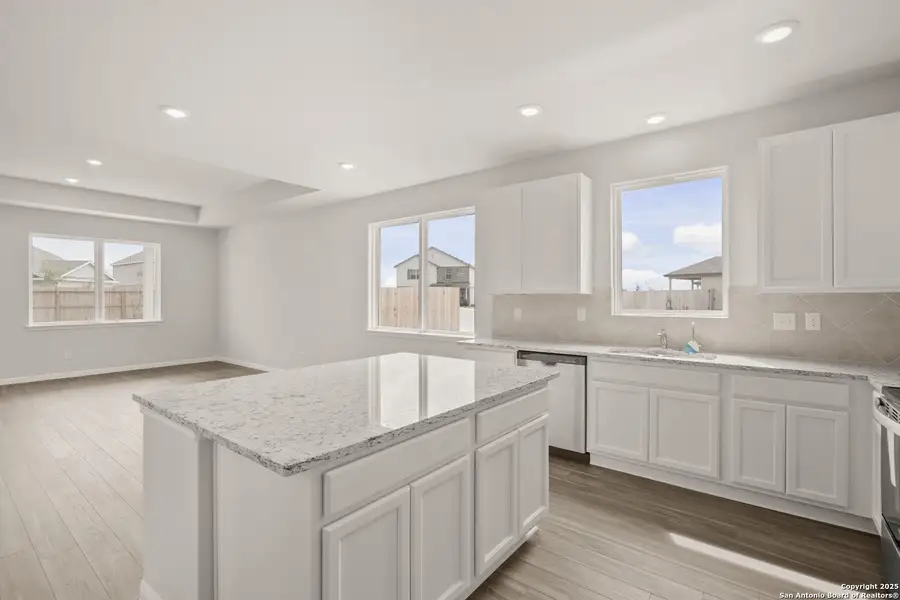 Furnished interior view inside a new home in Cinco Lakes, San Antonio (Image 6). Furnished interior view inside a new home in Cinco Lakes, San Antonio (Image 6).