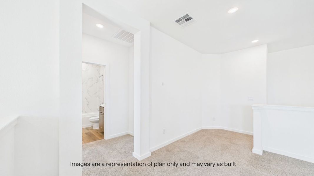 Spacious, unfurnished interior of a new home in Westmont, Lubbock (Image 43).