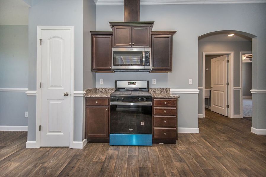 Representative furnished interior of a home built from the Jackson by Enchanted Homes in Lonesome Dove, San Antonio (Image 20).