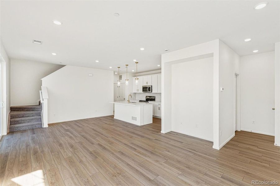 Spacious, unfurnished interior of a new home in Turnberry Villas, Commerce City (Image 15).