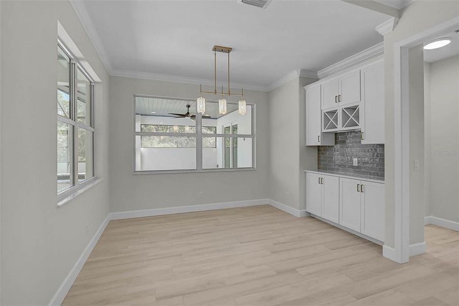 Spacious, unfurnished interior of a new home in , Port Charlotte (Image 19).