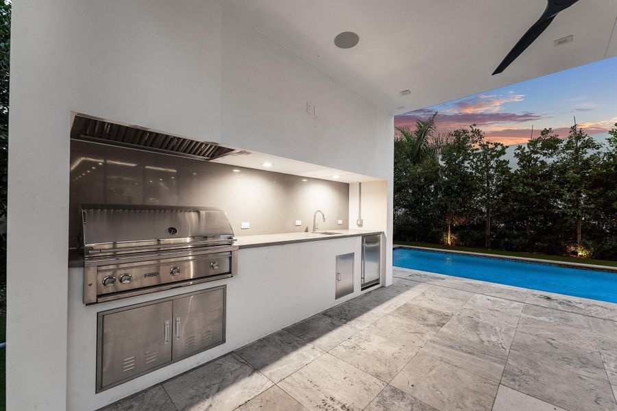 098-810PalmTrail-DelrayBeach-FL-33483-SM