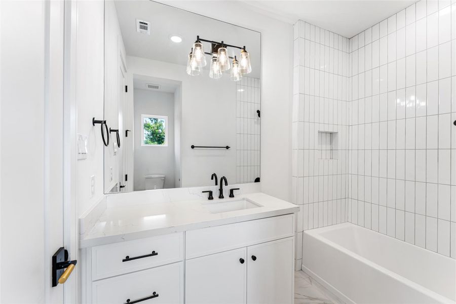 BATHROOM #3 BATHROOM #3