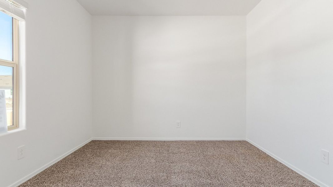 Spacious, unfurnished interior of a new home in Sycamore Vista, Vail (Image 19).