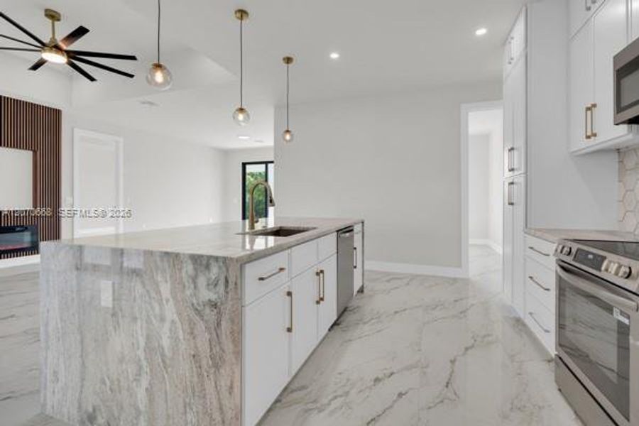 Furnished interior view inside a new home in , Cape Coral (Image 5).