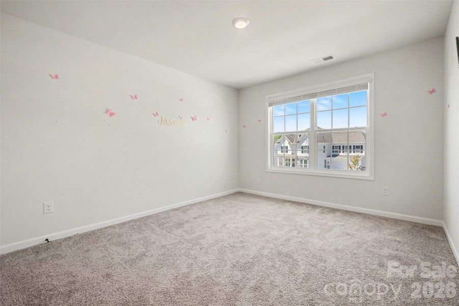 Spacious, unfurnished interior of a new home in Falls Cove, Troutman (Image 30).