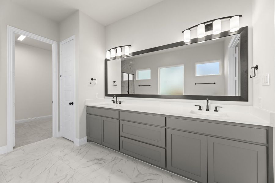 Representative furnished interior of a home built from the Cardiff by Windsor Homes in Nelson Lake Estates, Rockwall (Image 12).