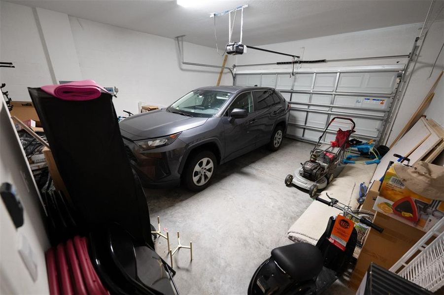 Furnished interior view inside a new home in North Park Isle, Plant City (Image 41).