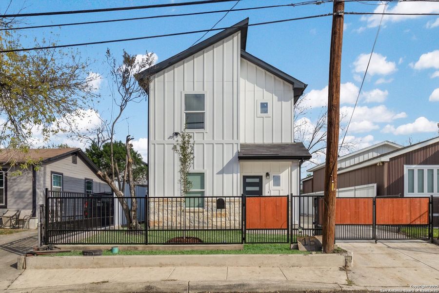 Front exterior of a new home in , San Antonio, TX, highlighting curb appeal (Image 1). Front exterior of a new home in , San Antonio, TX, highlighting curb appeal (Image 1).