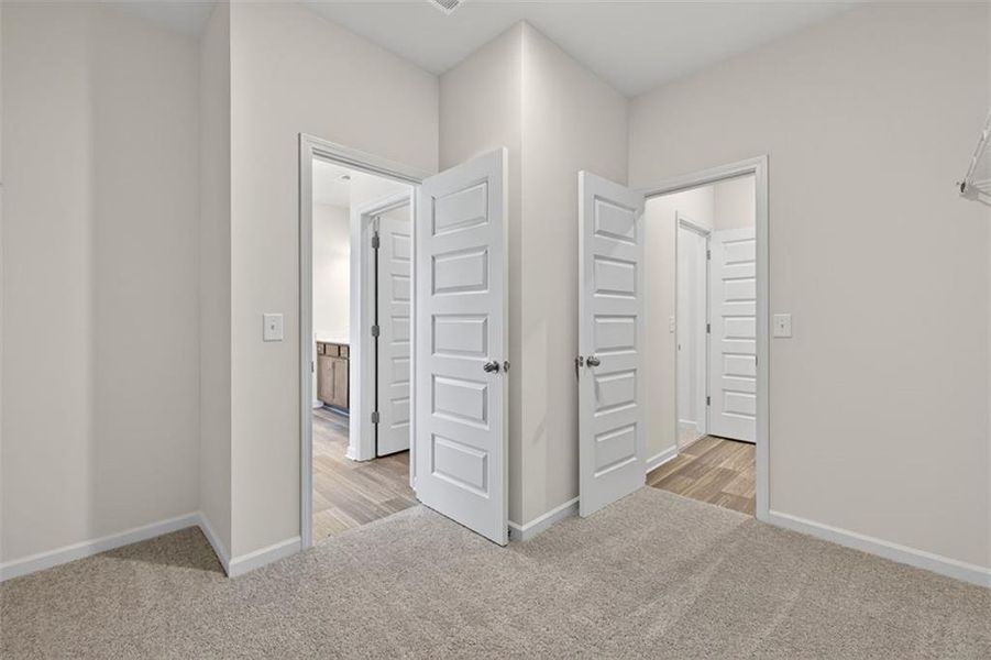 Spacious, unfurnished interior of a new home in Garrett Preserve, Douglasville (Image 36).