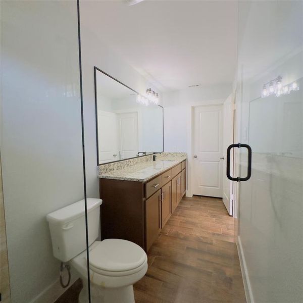 Furnished interior view inside a new home in , Dallas (Image 6).