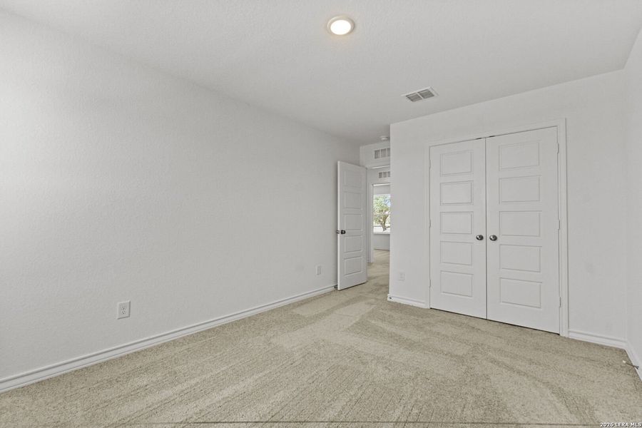Spacious, unfurnished interior of a new home in Corley Farms, Boerne (Image 29).